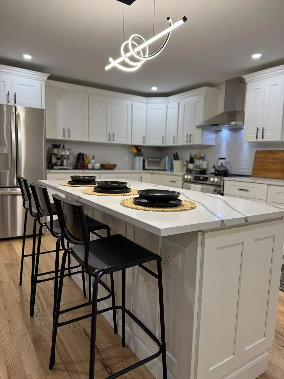 Kitchen island and pendant lighting